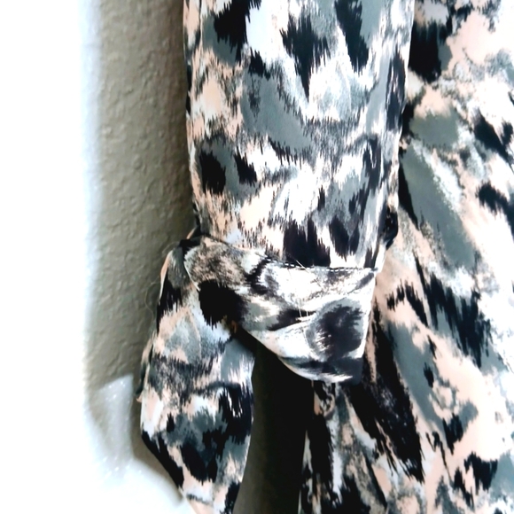 H&M Abstract Watercolor Print Shift Dress Size 4 - Picture 3 of 10